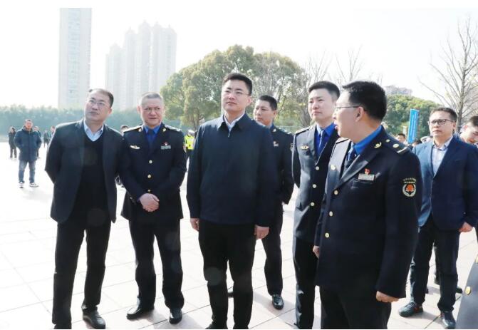 錫山區(qū)打造“全國(guó)最干凈城市”新十大行動(dòng)啟動(dòng)新聞發(fā)布會(huì)